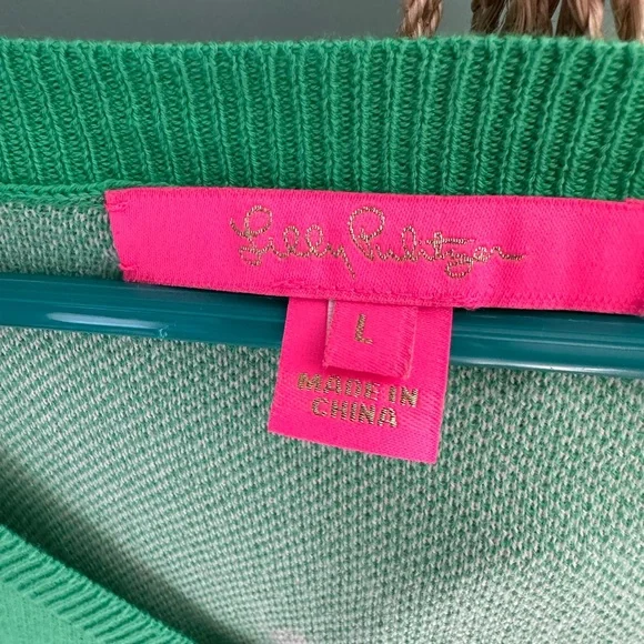 Green Sweater with White Floral Pattern - Picture 2 of 3